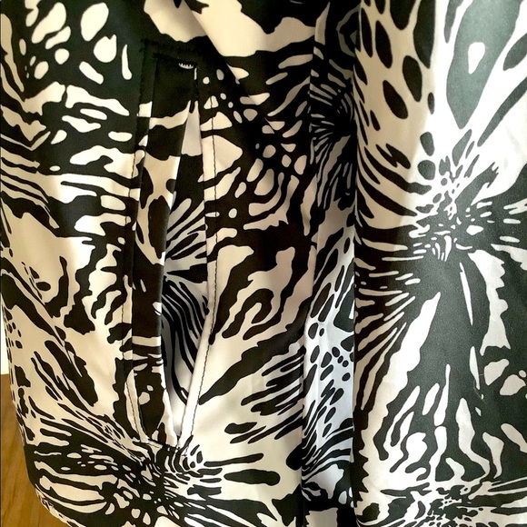 Adidas Ladies Reversible Golf Jacket - Picture 10 of 14